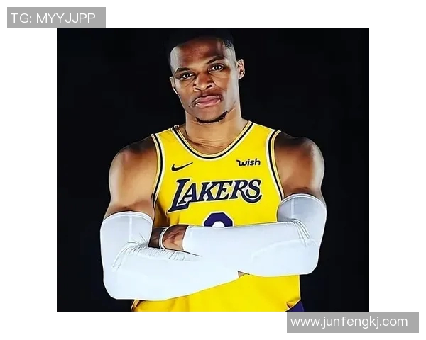 足球明星们如何看待威少的球场表现与职业生涯的起伏